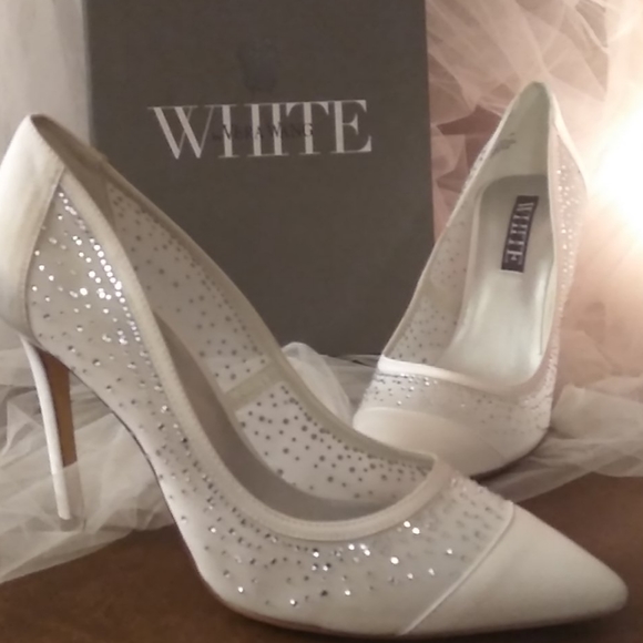 vera wang bridal heels
